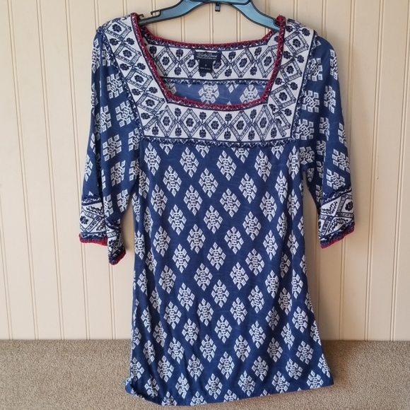 Lucky Brand Tops - Lucky Brand blouse small boho blue red bell sleeve
